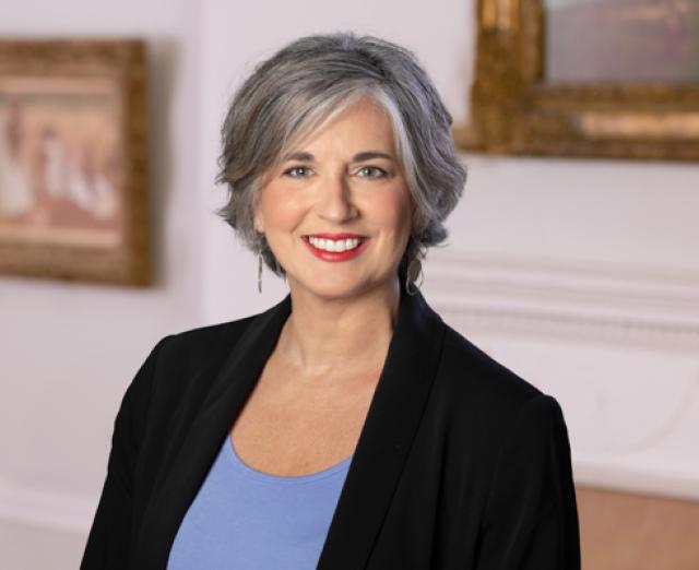 Headshot of Elizabeth Racheva in the galleries